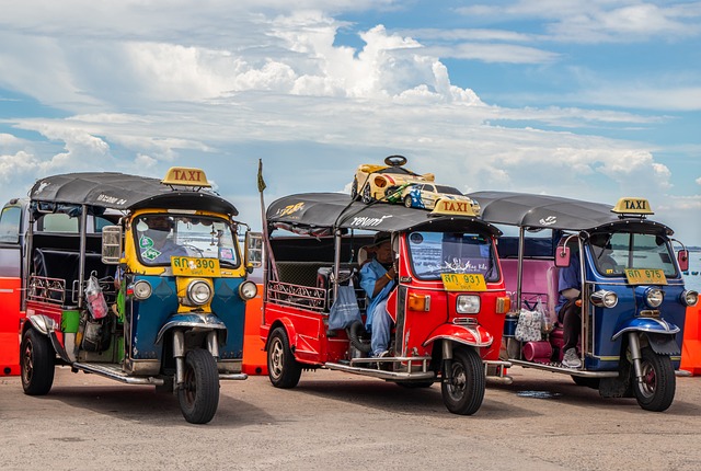 tuk-tuk-5947585_640