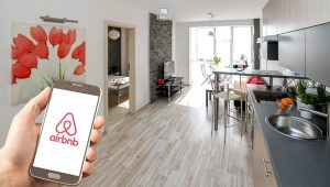 אייר בנב בוקינג דירה או מלון? מלון, דירה או Airbnb? כך תבחרו את הלינה המתאימה ביותר לחופשה שלכם